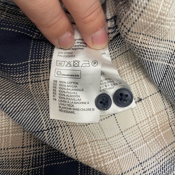❗️Last Chance❗️ H&M DIVIDED Plaid Longsleeve - Picture 9 of 10
